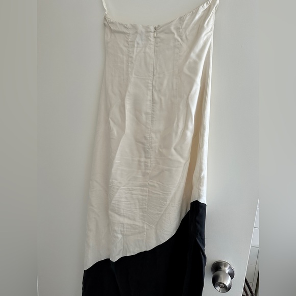 Dissh dress in size 6. - Picture 7 of 8